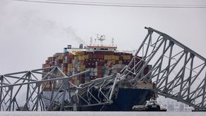 Barco que chocó con el puente de Baltimore tiene contenedores con químicos peligrosos