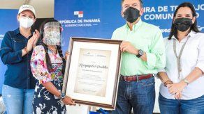 Joven de Guna Yala se destaca en ajedrez y apoya a niños de su comunidad