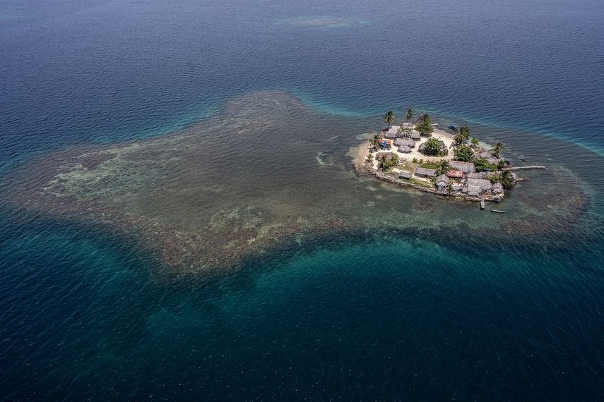 Hoy, 22 de abril, se conmemora el Día de la Tierra, una ocasión que nos invita a reflexionar sobre el compromiso con el medio ambiente y las acciones necesarias para preservar nuestro planeta. Hoy, 22 de abril, se conmemora el Día de la Tierra, una ocasión que nos invita a reflexionar sobre el compromiso con el medio ambiente y las acciones necesarias para preservar nuestro planeta.