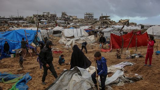 Estados Unidos (EEUU) anunció este miércoles el inicio de la segunda fase del plan de paz del presidente Donald Trump para la Franja de Gaza, que contempla la desmilitarización del enclave palestino y el establecimiento de un gobierno tecnócrata sin presencia de Hamás. Estados Unidos (EEUU) anunció este miércoles el inicio de la segunda fase del plan de paz del presidente Donald Trump para la Franja de Gaza, que contempla la desmilitarización del enclave palestino y el establecimiento de un gobierno tecnócrata sin presencia de Hamás.