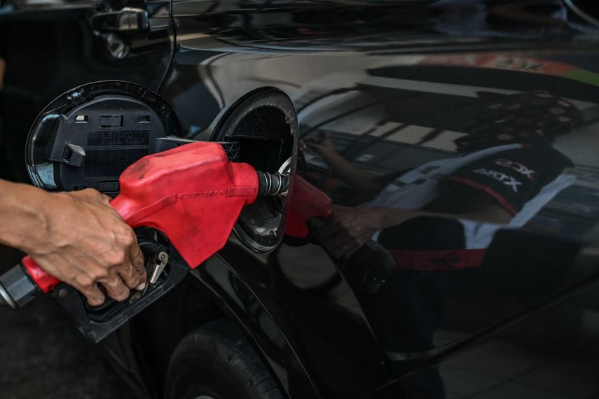 Los precios del petróleo y el gas se desploman, las bolsas registran fuertes ganancias y el dólar cae este miércoles por el anuncio de un acuerdo de cese al fuego de dos semanas entre Estados Unidos e Irán que prevé la apertura del estrecho de Ormuz. Los precios del petróleo y el gas se desploman, las bolsas registran fuertes ganancias y el dólar cae este miércoles por el anuncio de un acuerdo de cese al fuego de dos semanas entre Estados Unidos e Irán que prevé la apertura del estrecho de Ormuz.