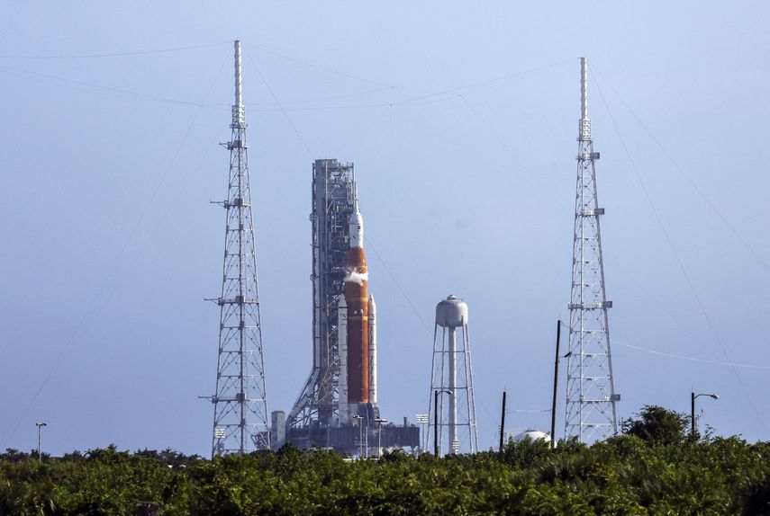 NASA aplaza despegue de cohete por pérdida de combustible