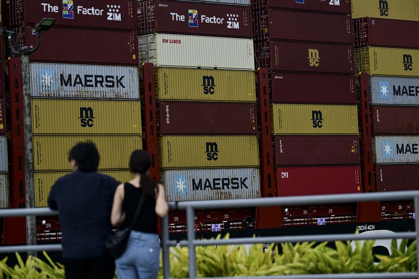 Panamá reporta alza de las exportaciones mientras analiza impacto de aranceles