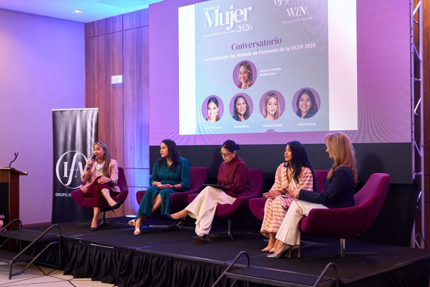 El teletrabajo internacional fue analizado en panel de mujeres tributaristas.