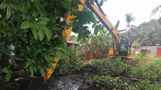 Ante las recientes inundaciones registradas, el MOP realizó los trabajos de dragado, limpieza y canalización de las quebradas El Pueblo en la 20 de diciembre, Arco Iris y San Cristóbal.