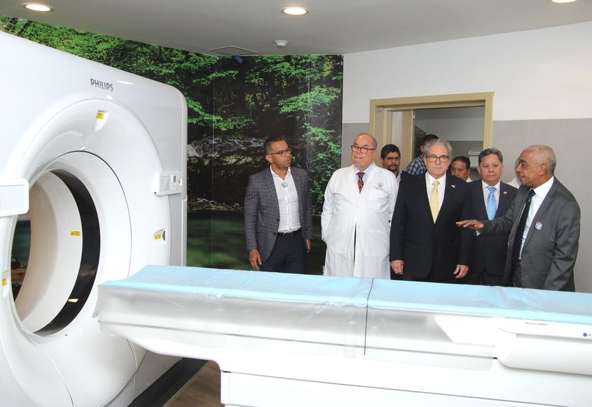 Minsa verifica funcionalidad y equipamiento en la Ciudad de la Salud