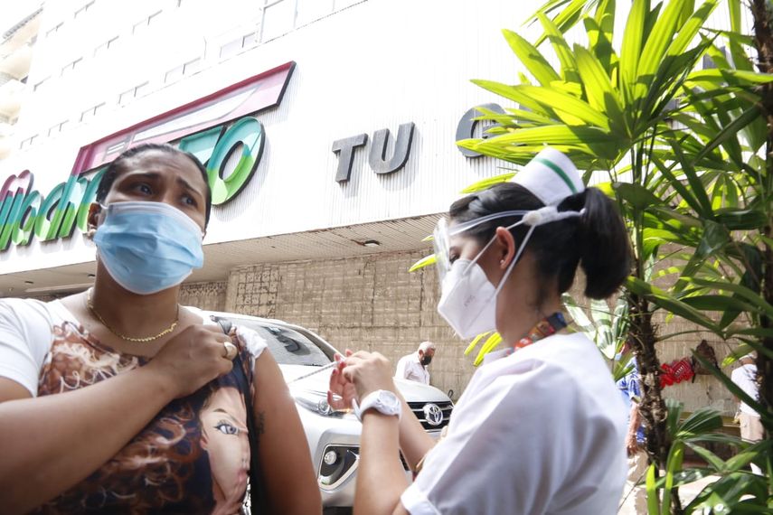 Covid-19: Aplican dosis en Santa Ana, Calidonia y la Central