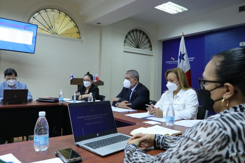 Panamá y Uruguay intercambian experiencias ante la COVID-19