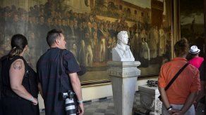 Cuba garantiza inversiones en turismo