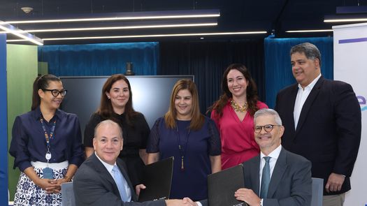 Bi Bank y AES Panamá forman parte de Sumarse. Bi Bank y AES Panamá forman parte de Sumarse.