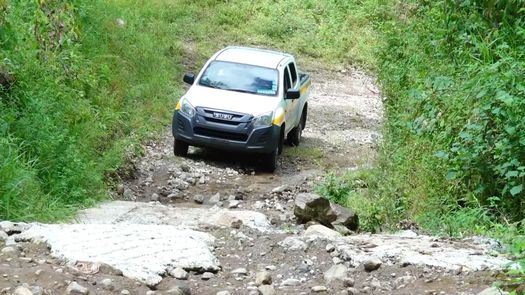 La mayoría de los caminos de producción en este sector de Bugaba están deteriorados.