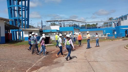 El Idaan a través de su personal técnico y del Laboratorio de Calidad de Agua de la planta Ciudad de David, se dictó una charla informativa a 20 de estudiantes de la carrera de Ingeniería Civil de la UTP sede Chiriquí.