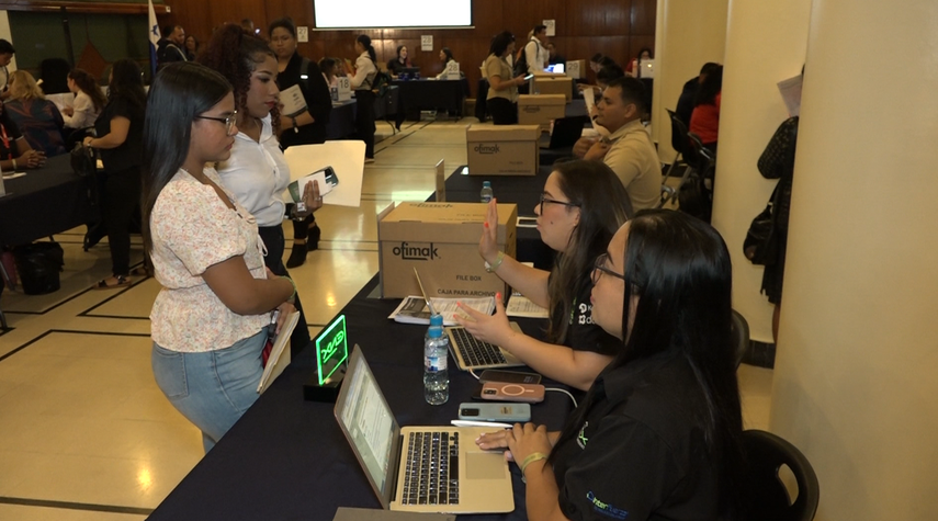 Cámara de Comercio realiza feria de empleo con unas 500 vacantes disponibles
