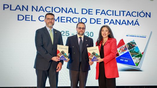 Gloria Lugo, representante del BID en Panamá, resaltó que la facilitación del comercio “es una herramienta poderosa de desarrollo económico y social”. Gloria Lugo, representante del BID en Panamá, resaltó que la facilitación del comercio “es una herramienta poderosa de desarrollo económico y social”.