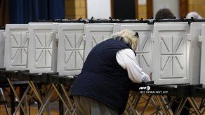 Seis estados de EEUU votan en primarias clave para duelo Biden-Sanders