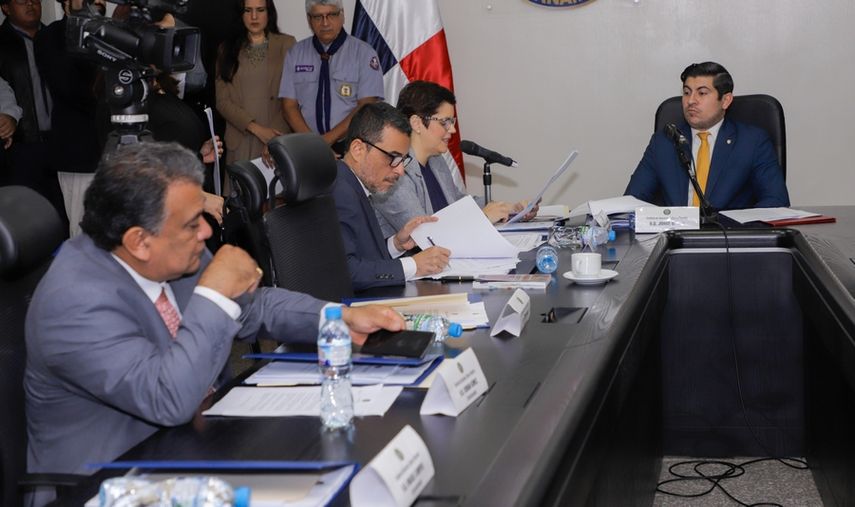 El presidente de la Comisión de Educación, Jorge Bloise, mostró su preocupación por la ausencia de acciones por parte del gobierno en la Comarca Ngäbe-Buglé.