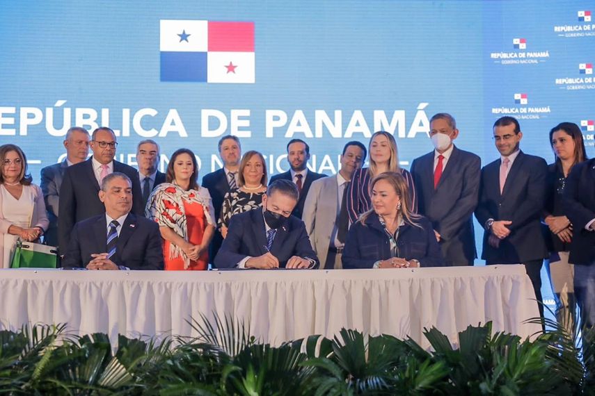 Presidente Nito Cortizo sanciona nueva Ley de Medicamentos