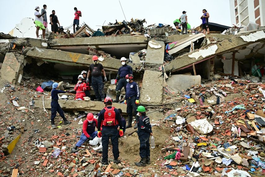 Sube a más de 4,300 la cifra de muertos por terremotos en Venezuela