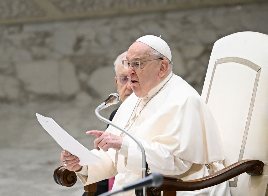 Papa Francisco espera una sociedad sin lugar para el odio ante investidura de Trump