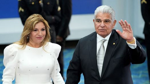 Primera dama de Panamá defiende viajes junto al presidente Mulino: Es mi obligación acompañarlo Primera dama de Panamá defiende viajes junto al presidente Mulino: Es mi obligación acompañarlo