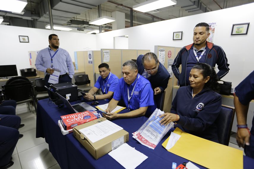 Arranca el voto adelantado para la elección del próximo presidente