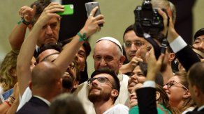 Papa inaugura el sábado cuenta en Instagram