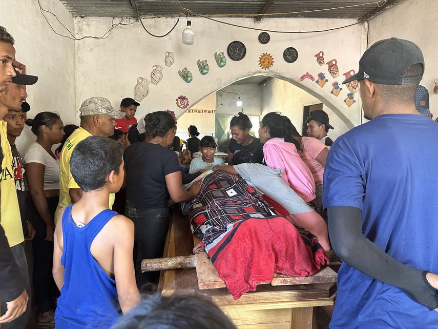 Mina ilegal colapsa en Venezuela y deja al menos 25 muertos