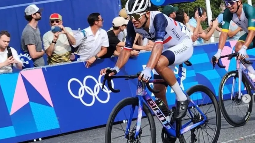 Un pelotón de más de cien ciclistas de cinco países tomarán salida este jueves en el arranque de la edición XLIII de la Vuelta Ciclista Internacional a Chiriquí, la provincia de Panamá fronteriza con Costa Rica, informó este miércoles la Federación Panameña de Ciclismo (Fepaci). Un pelotón de más de cien ciclistas de cinco países tomarán salida este jueves en el arranque de la edición XLIII de la Vuelta Ciclista Internacional a Chiriquí, la provincia de Panamá fronteriza con Costa Rica, informó este miércoles la Federación Panameña de Ciclismo (Fepaci).