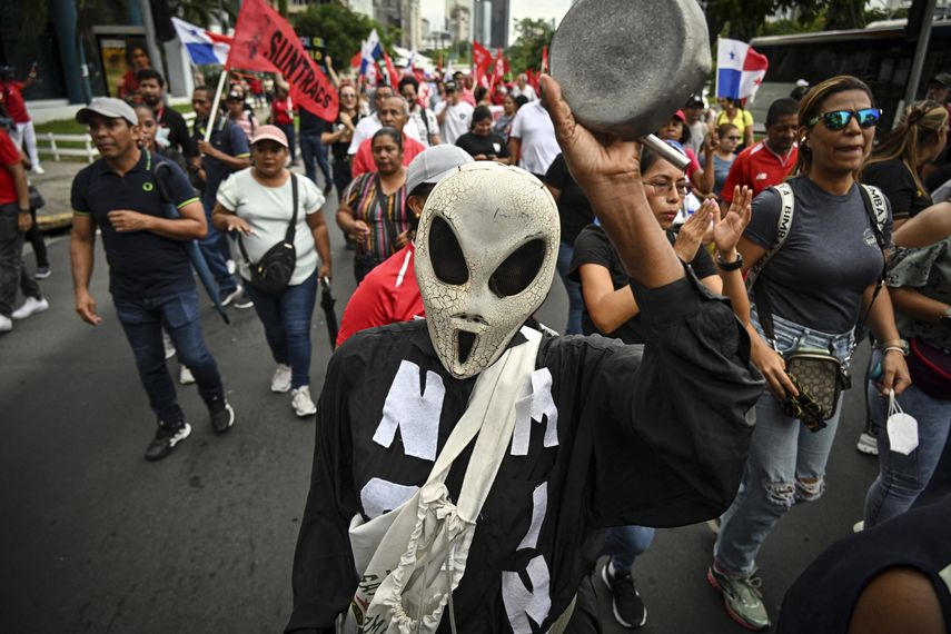 El proyecto de ley busca establecer sanciones a quienes utilicen máscaras en protestas.