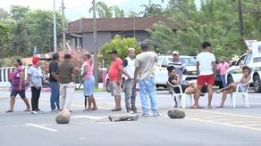 Guillermo Ardila, quien llegó al área por parte del IDAAN indicó que se procederá a una limpieza en el área en Paso Canoas abajo. &nbsp;