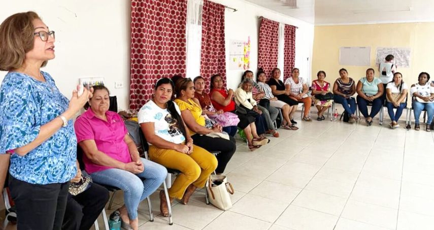 En el evento participaron unas 50 mujeres y fue organizado por el MIDA con el apoyo de la Fundación Mujer Rural. En el evento participaron unas 50 mujeres y fue organizado por el MIDA con el apoyo de la Fundación Mujer Rural.