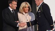 Macron contesta a Trump que no es elegante burlarse de su matrimonio con Brigitte Macron contesta a Trump que no es elegante burlarse de su matrimonio con Brigitte