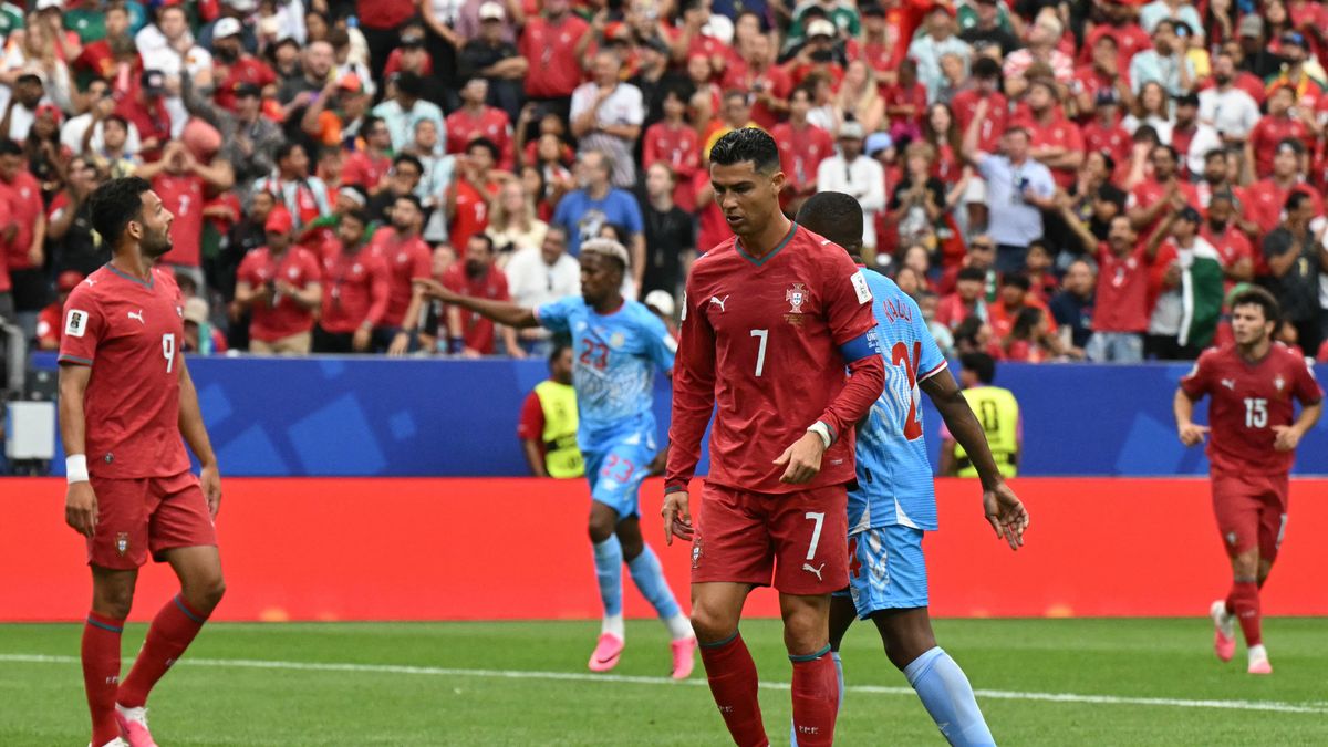 Los Leopardos del Congo le arrancaron un 1-1 a la poderosa y millonaria Portugal de Cristiano Ronaldo, en el debut en el Mundial 2026 de ambas selecciones este miércoles en Houston, un duelo que desnudó las debilidades lusas y dejó a los africanos en estado de gracia. Los Leopardos del Congo le arrancaron un 1-1 a la poderosa y millonaria Portugal de Cristiano Ronaldo, en el debut en el Mundial 2026 de ambas selecciones este miércoles en Houston, un duelo que desnudó las debilidades lusas y dejó a los africanos en estado de gracia.