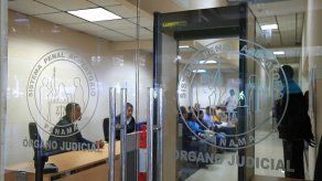 Concluye contrainterrogatorio al testigo protegido en caso pinchazos