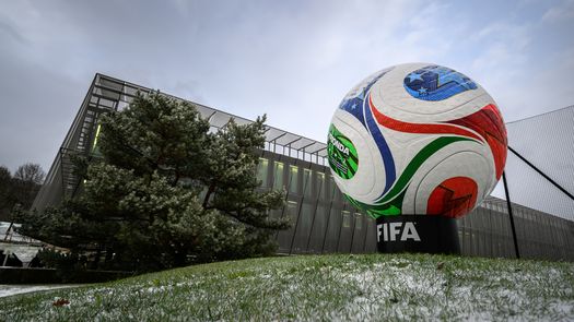 La FIFA dará a conocer el calendario de partidos de la próxima Copa del Mundo masculina de fútbol 2026 en una transmisión global en directo el 6 de diciembre, desde Washington, en la que también revelará las horas y estadios de los 104 encuentros. La FIFA dará a conocer el calendario de partidos de la próxima Copa del Mundo masculina de fútbol 2026 en una transmisión global en directo el 6 de diciembre, desde Washington, en la que también revelará las horas y estadios de los 104 encuentros.