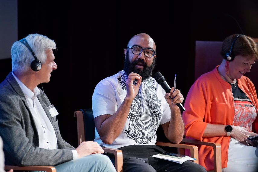 El Centro de Arte y Cultura de Colón (CACCO) dio un paso decisivo en su proyección internacional al participar en la II Jornada “Arte y Escuela: Construir futuros posibles”, celebrada en el Museo del Prado, en Madrid. El Centro de Arte y Cultura de Colón (CACCO) dio un paso decisivo en su proyección internacional al participar en la II Jornada “Arte y Escuela: Construir futuros posibles”, celebrada en el Museo del Prado, en Madrid.