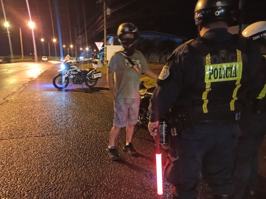 De las infracciones descritas por la Policía Nacional, destacan 103,535 por exceso de velocidad, desatender señales 66,588, vehículos mal estacionados 36,051. De las infracciones descritas por la Policía Nacional, destacan 103,535 por exceso de velocidad, desatender señales 66,588, vehículos mal estacionados 36,051.