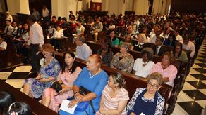 Educadores panameños son homenajeados en el Día del Maestro