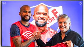 Mejía firmó este miércoles el contrato que lo une al Nacional. Foto: Cortesía/@Nacional