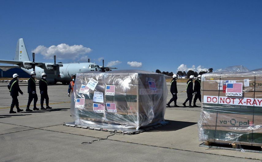 En su informe semanal publicado el miércoles, la OMS afirma haber comunicado que habrá un aumento de las donaciones al sistema Covax "con 250 millones de vacunas. AFP