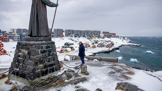 Groenlandia rechazó de plano la idea de convertirse en un territorio estadounidense, después de que el presidente Donald Trump volviera a amenazar con el uso de la fuerza para anexionar ese territorio autónomo danés rico en minerales. Groenlandia rechazó de plano la idea de convertirse en un territorio estadounidense, después de que el presidente Donald Trump volviera a amenazar con el uso de la fuerza para anexionar ese territorio autónomo danés rico en minerales.