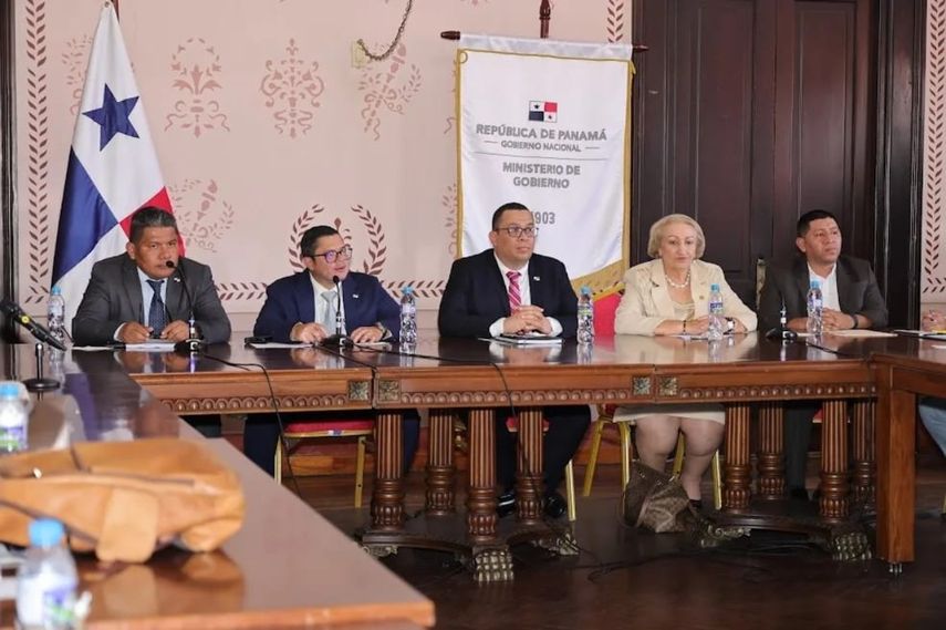 Por año más de 500 estudiantes se gradúan de secundaria en Soloy y otros sectores del distrito de Besikó en la comarca Ngäbe-Buglé