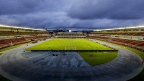FEPAFUT pondría a la venta boletos solo para vacunados en el Rommel Fernández