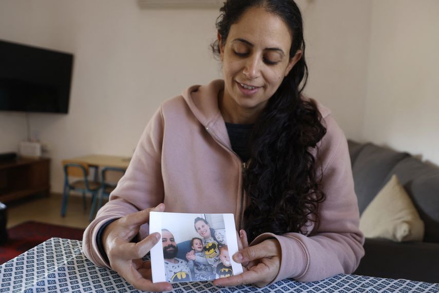 Gaza: Shiri Bibas se erige como el rostro de los rehenes. Gaza: Shiri Bibas se erige como el rostro de los rehenes.