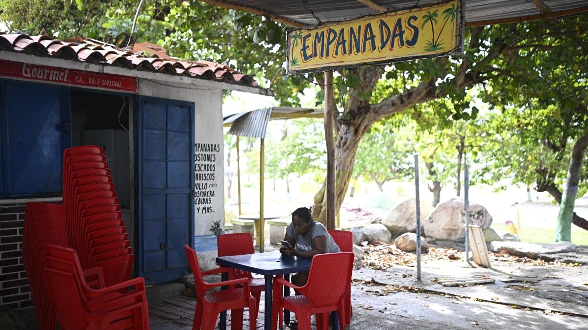 Terremotos hunden la economía de La Guaira y dejan negocios al borde del cierre Terremotos hunden la economía de La Guaira y dejan negocios al borde del cierre