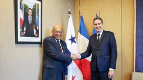 Panamá presenta a Francia efectividad de normas anti-lavado de activos