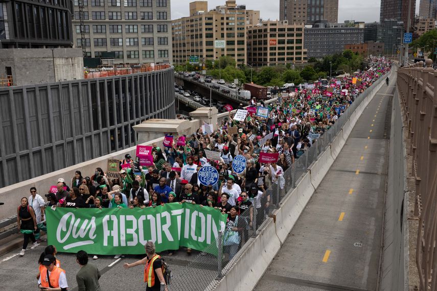 De acuerdo con un estudio de la organización Sociedad de Planificación Familiar, se efectuó un promedio de 79.031 abortos por mes en todo Estados Unidos desde julio de 2022 De acuerdo con un estudio de la organización Sociedad de Planificación Familiar, se efectuó un promedio de 79.031 abortos por mes en todo Estados Unidos desde julio de 2022