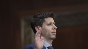 Gigantes de la tecnología mandan en la inteligencia artificial un año después de ChatGPT