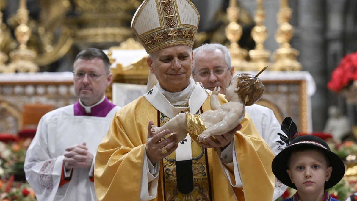 El papa León XIV en su primera misa de Navidad del pontificado. AFP El papa León XIV en su primera misa de Navidad del pontificado. AFP