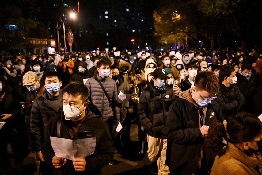 China protesta por restricciones sanitarias contra covid